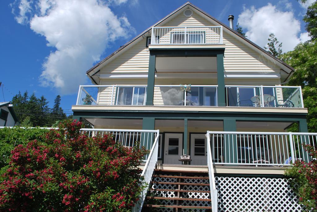 Willow Point Beach House Bed & Breakfast Nelson Exterior photo